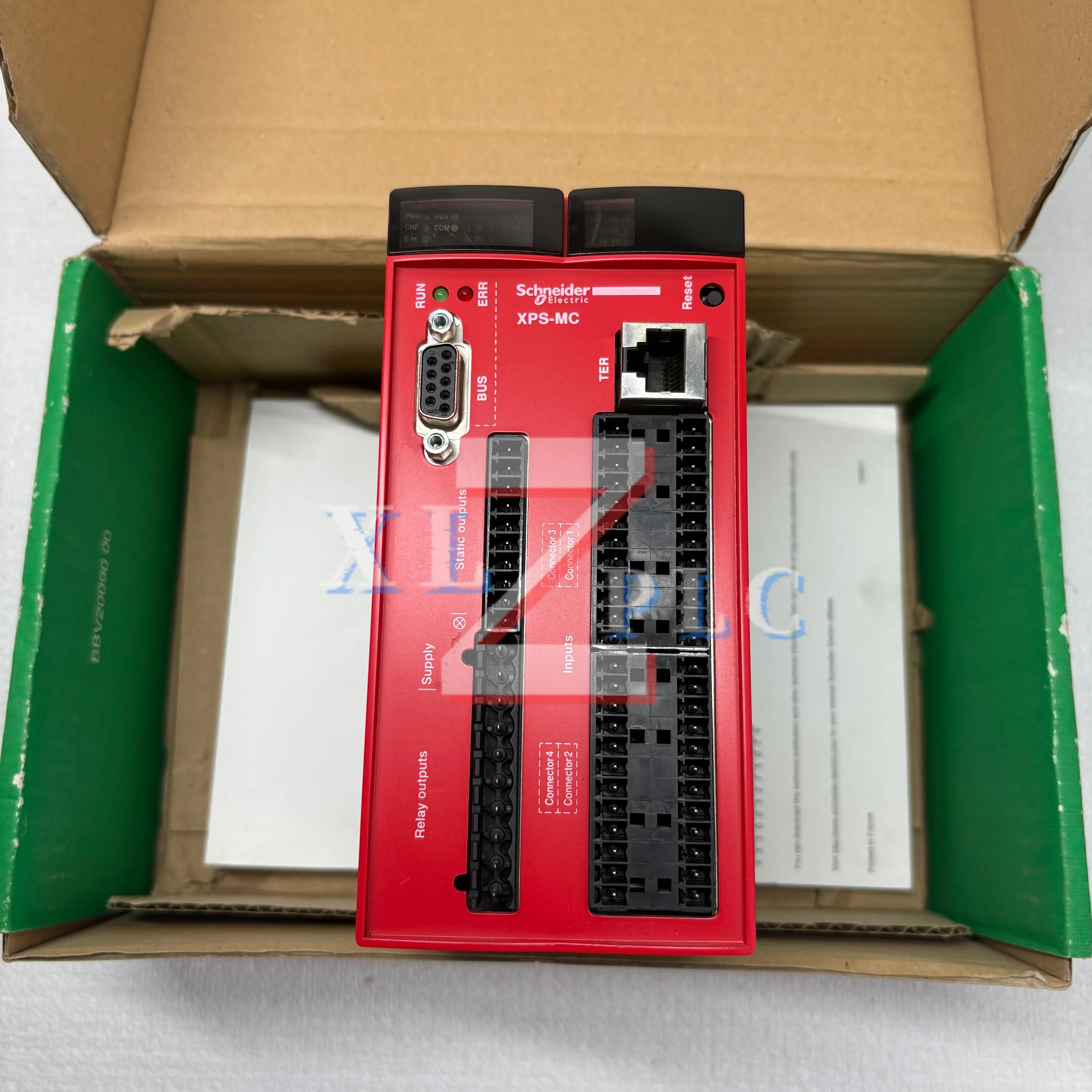 XPSMC32ZP  Program Controller  new in box