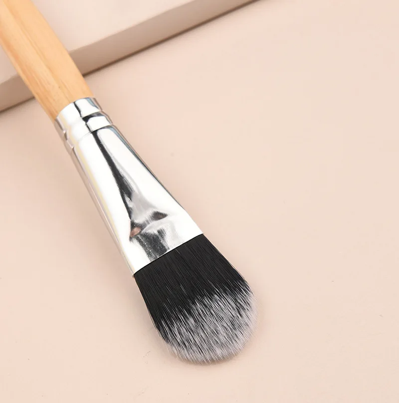 Pennello per ombretto Occhi sintetici Ombre Ombra Trucco Cosmetici Strumento di bellezza Applicatore Manico in bambù Pennello per maschera facciale Capelli in fibra