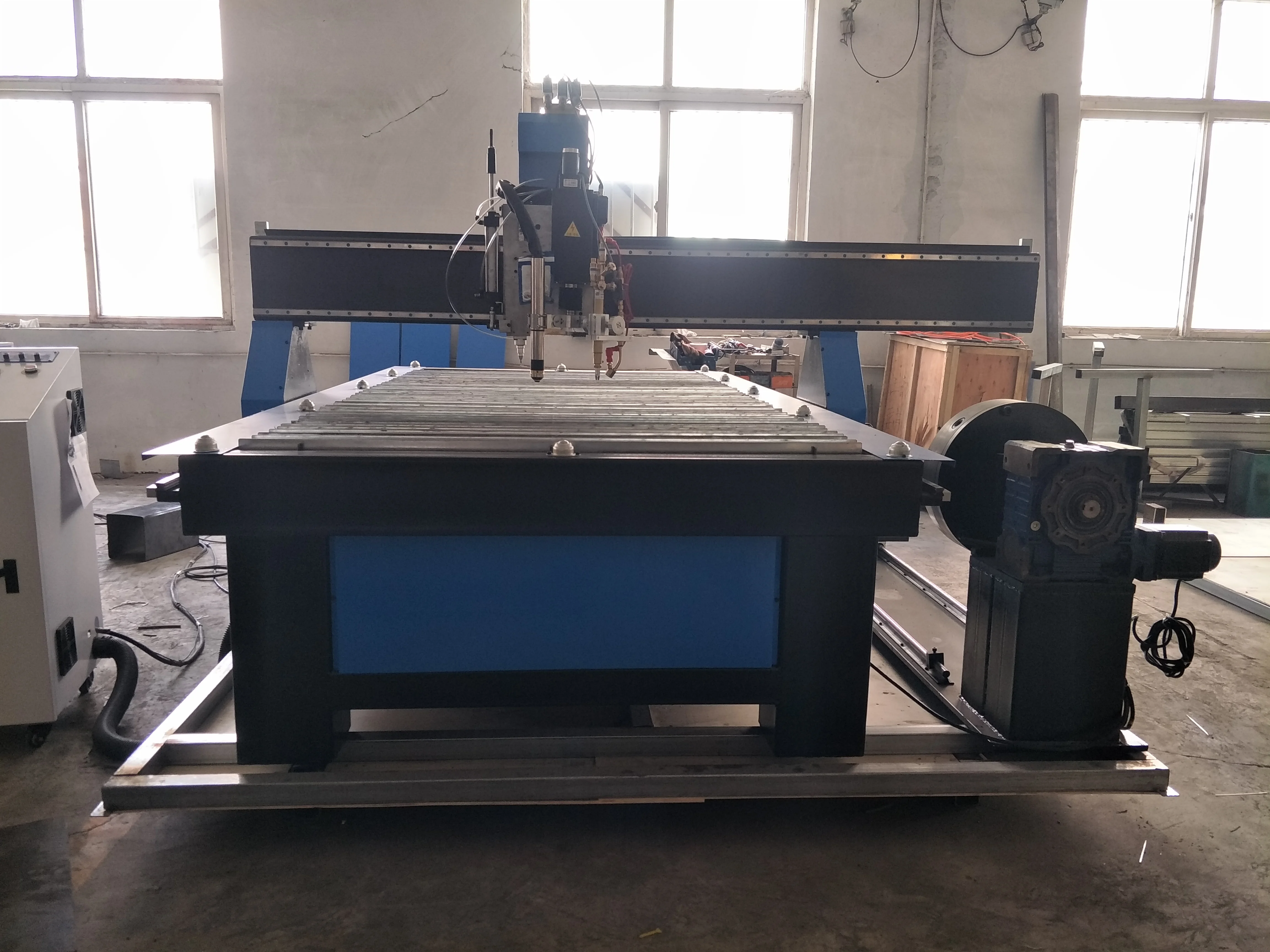 China famous plasma cnc machine with rotary/cnc plasma machine for metal sheet and pipe cnc plasma cutting machine for sale