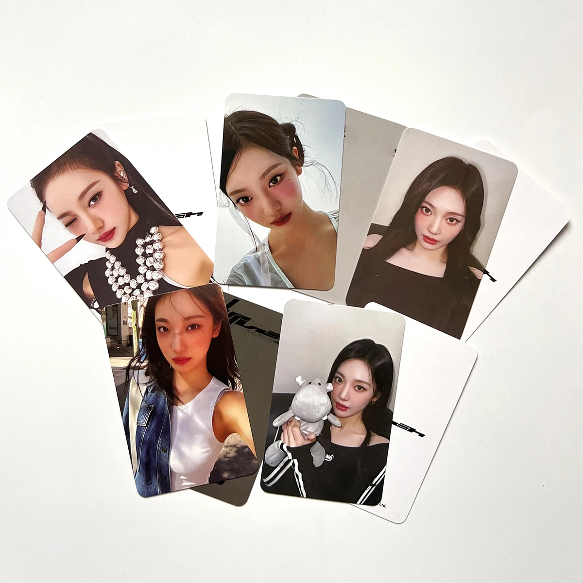 Kpop Idols Winter Giselle Album Whiplash Tesserino 5 Pz/set Doppi Lati Stampa Pellicola Luminosa Stile Coreano LOMO Card Fans Regalo