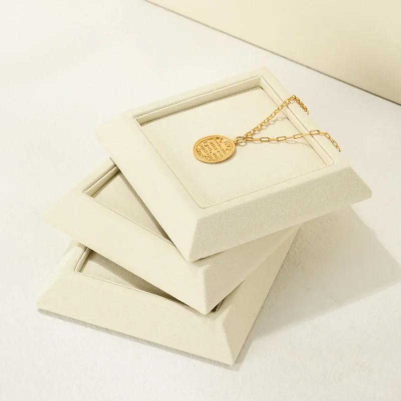 Oirlv Elegant Jewelry Display Tray Velvet Small Jewelry Tray Organizer Stackable Jewelry Display Props Beige Flat Trays Display