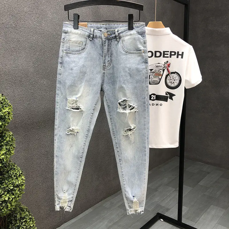 

2024 New Summer Fashion Casual Slim Washed Cowboy Luxury Denim Jeans Men Solid Designer Clothes Ripped Knee Length Hem Trousers