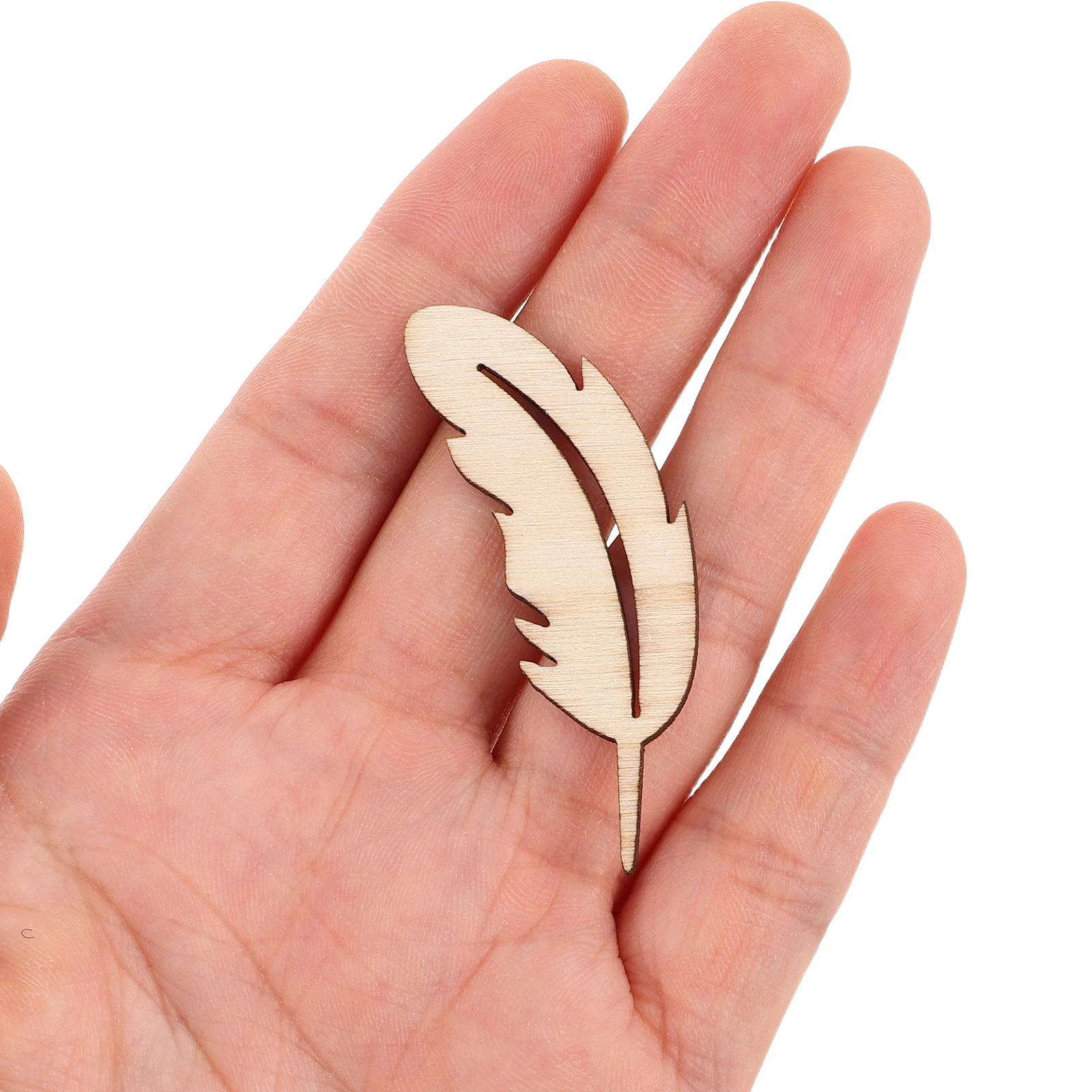 

50pcs Wooden Ornaments Hollowed Slices Accessories Unfinished Centerpieces Wood Decor Craft Supplies Home Party Wedding