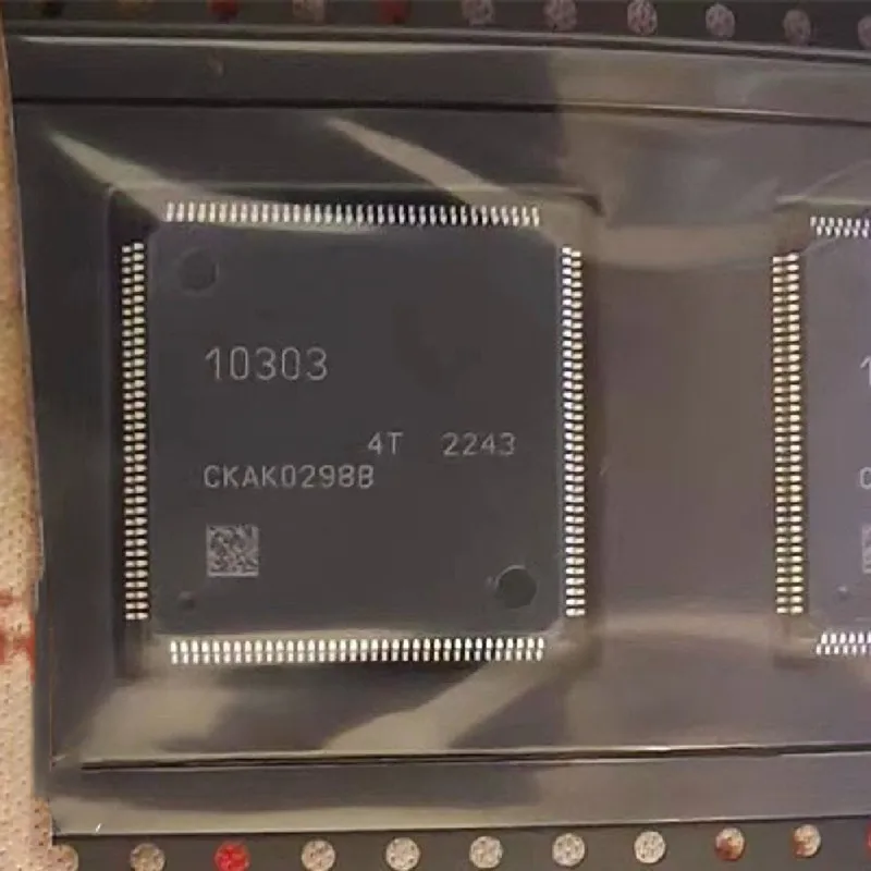 

R7F7010303 10303 qfp144 1 шт.