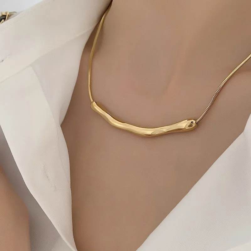 ANENJERY L316 Stainless Steel Irregular Wrinkles Curved Bend Pipe Necklace for Women Clavicular chain Delicate Jewelry Accessory