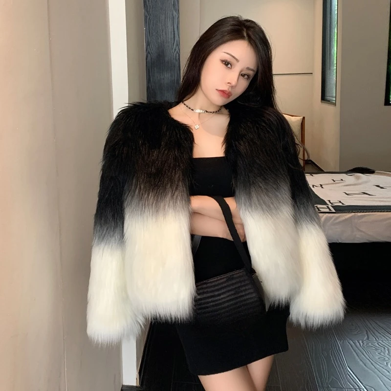 Winter Women's Faux Fur Casual Snowsuit Long Sleeve Loose New Korean Jacket Fashion Female Female Clothing Sales Fur Coat Women