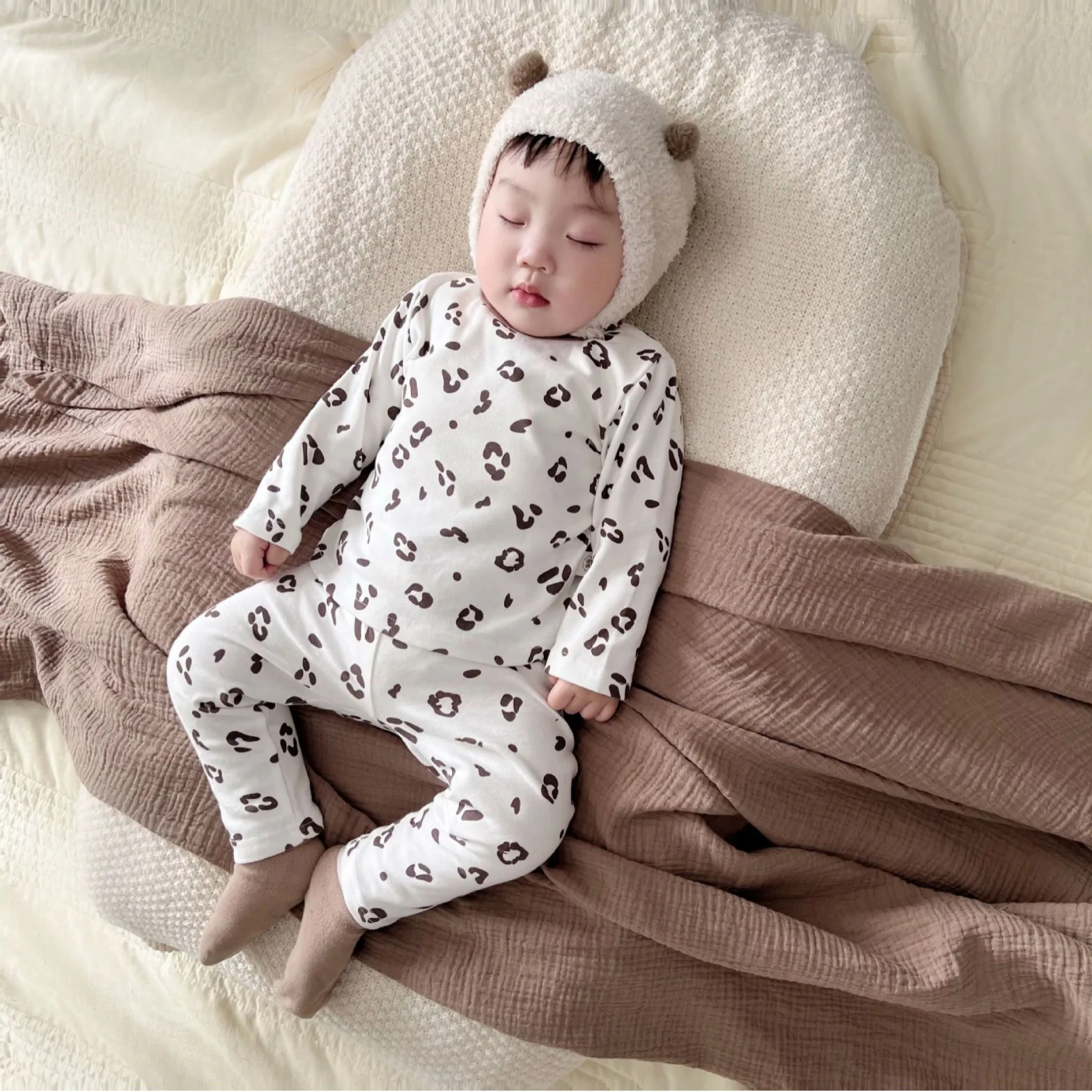 

2025 Spring New Baby Soft Home Clothes Set Infant Long Sleeve Print Tops + Pants 2pcs Suit Cotton Toddler Pajamas Outfits 0-24M