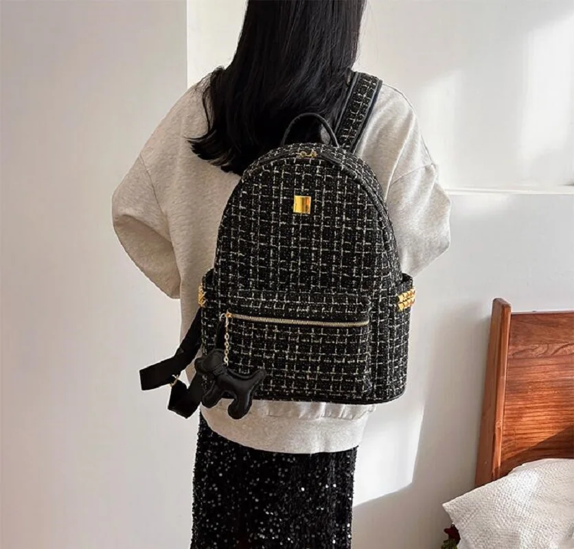 Hot Sale Korean Fashion High Quality Woolen Travel Backpack Large Capacity Shoulder Bags School Bag Ladies Casual Rivet Bagpacks