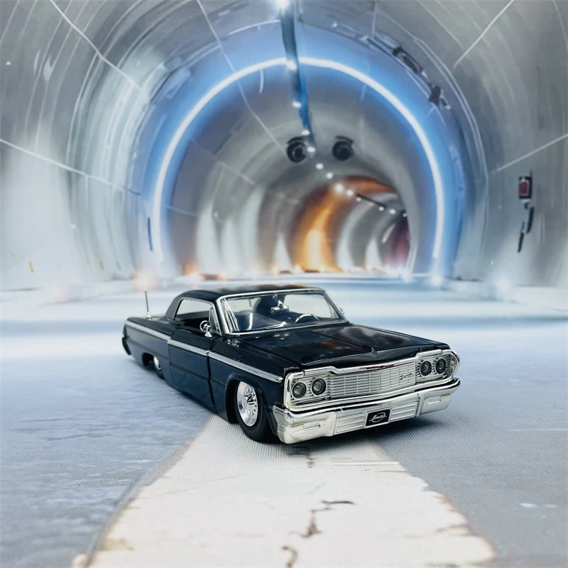 1:24 jada Chevrolet Impala Classic car simulation Alloy collection car model for children's birthday gifts boutique decoration