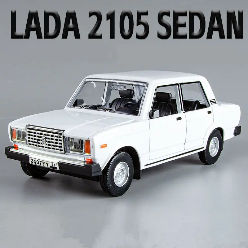 1/24 LADA 2105 SEDAN Alloy Classic Car Model Diecast Metal Vehicle Car Model Simulation Sound and Light Collection Kids Toy Gift