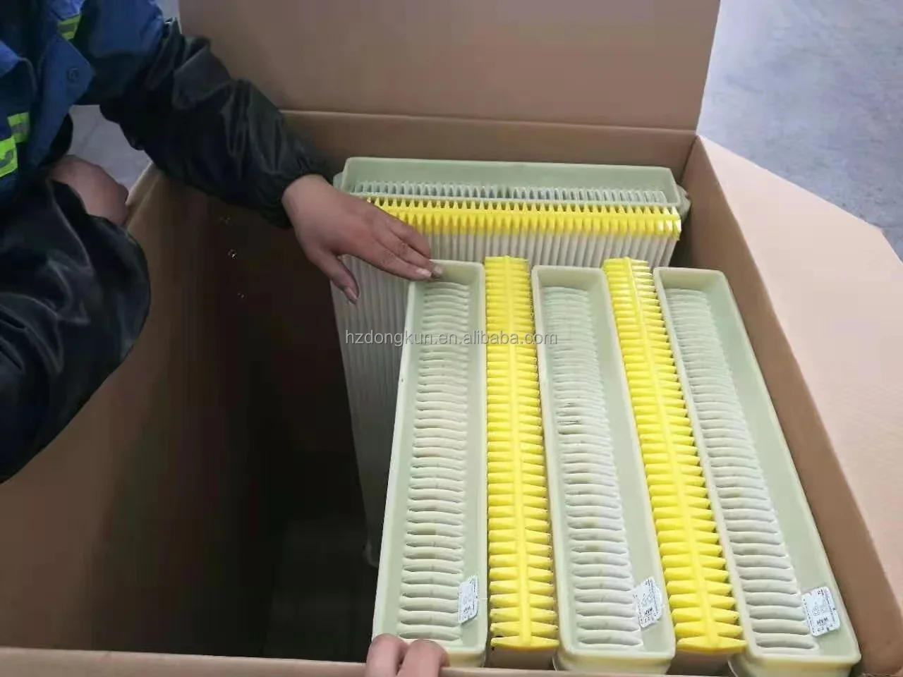 Staubsammler aus Zement SiloTop R03 mit Filterkartuschen