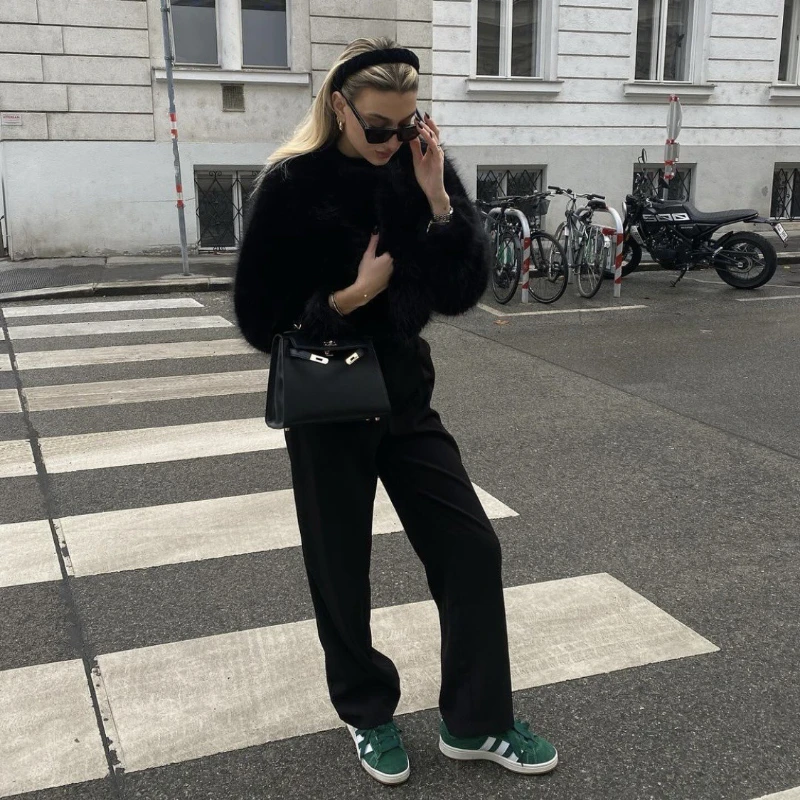 

Короткие куртки из искусственного меха с круглым вырезом, свободные женские зимние меховые куртки, пушистые роскошные элегантные черные плюшевые пальто из искусственного кролика, теплые толстые