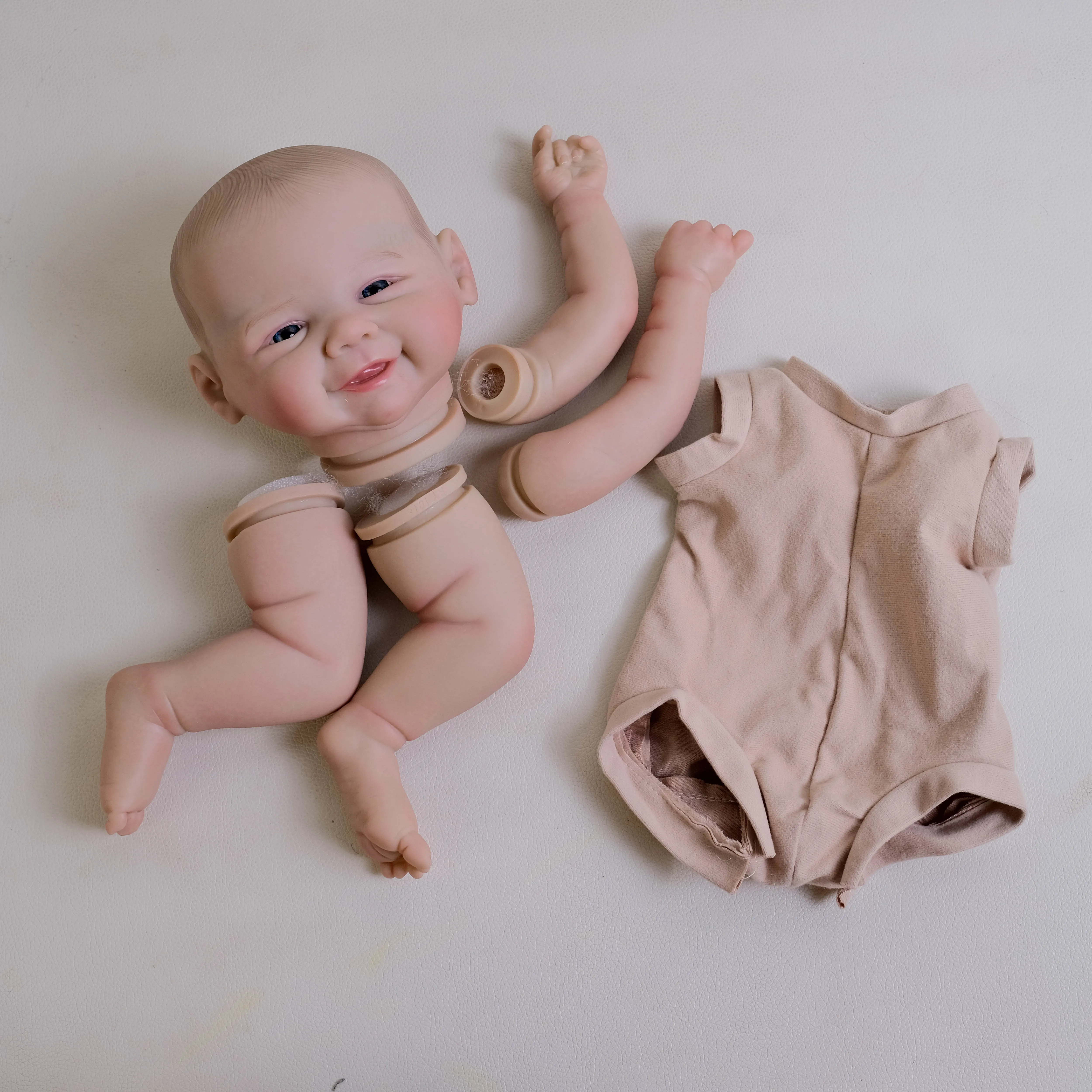 Kit de boneca reborn realista vivienne de 19 polegadas npk já pintado peças diy com corpo de pano para colecionadores