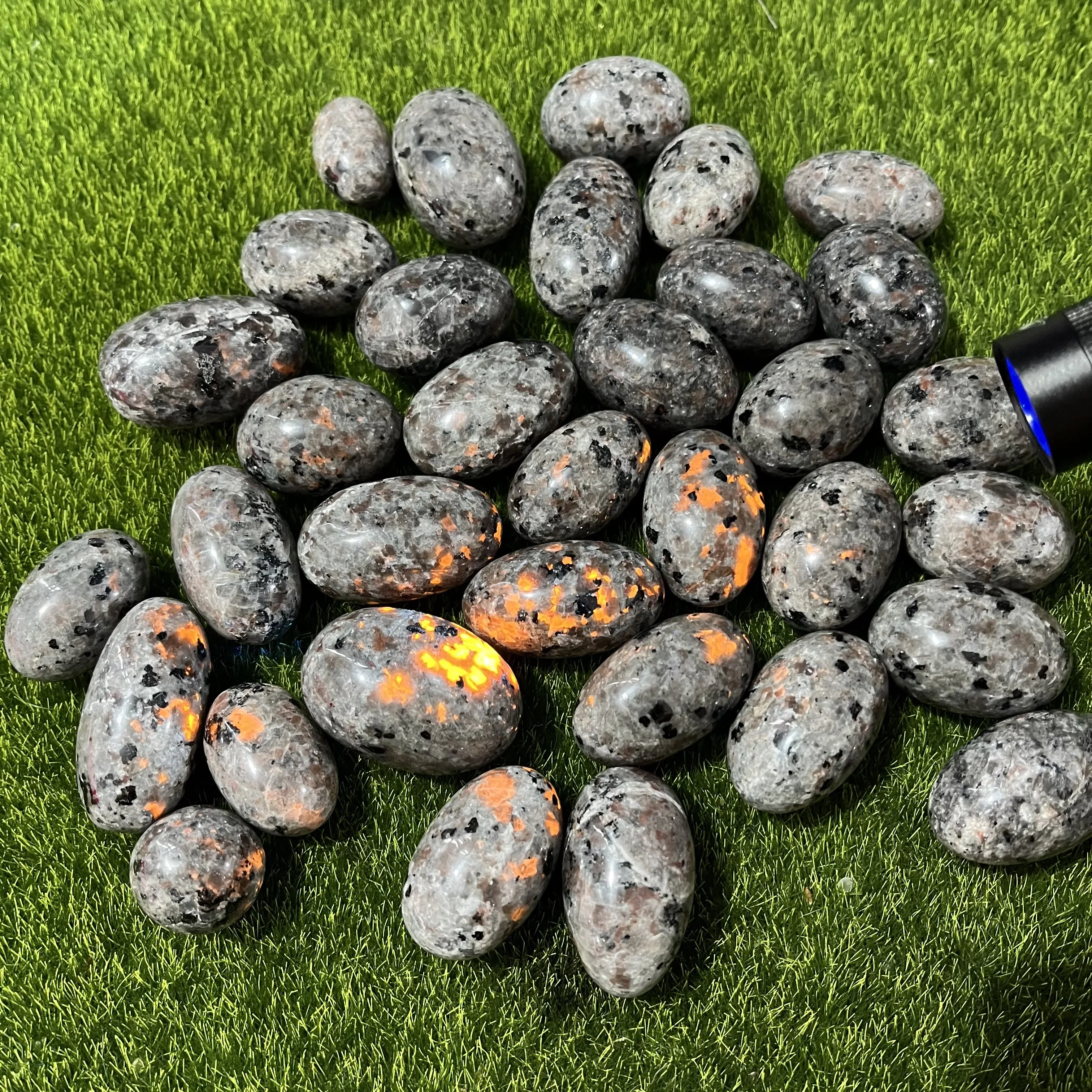 

#'# Hot Sales Wholesale High Quality Mix Polished Amazing Yooperlite Carvings UV Reaction Tumble Stone For Gift