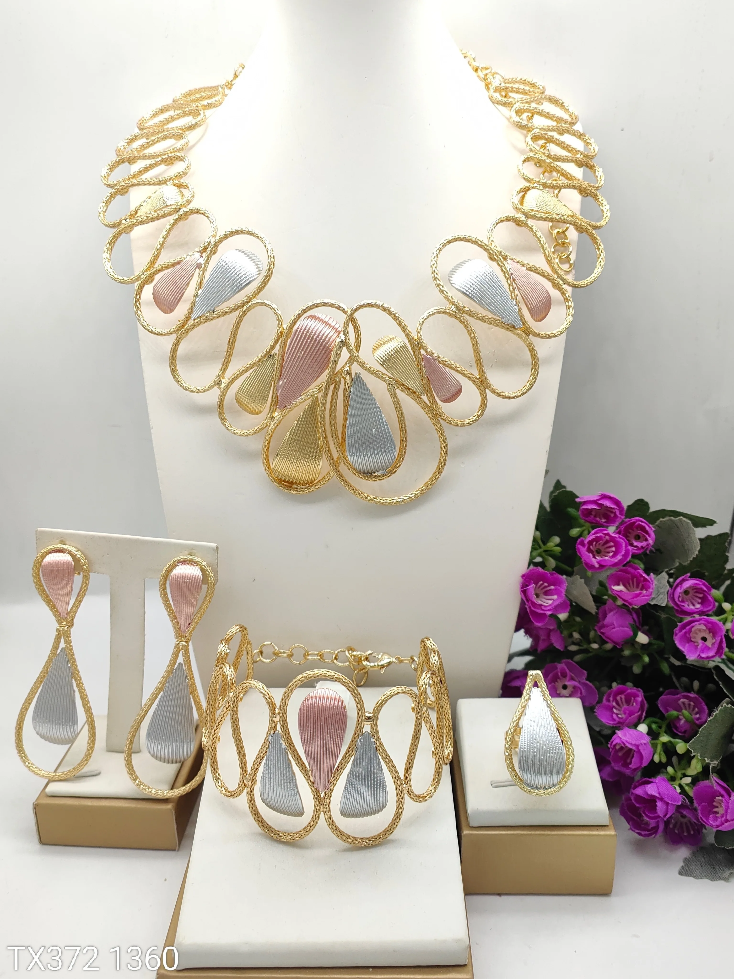 

Unique Women Jewelry Set Naija Wedding Costume Necklace Chain Earrings Bracelet Bangle Ring