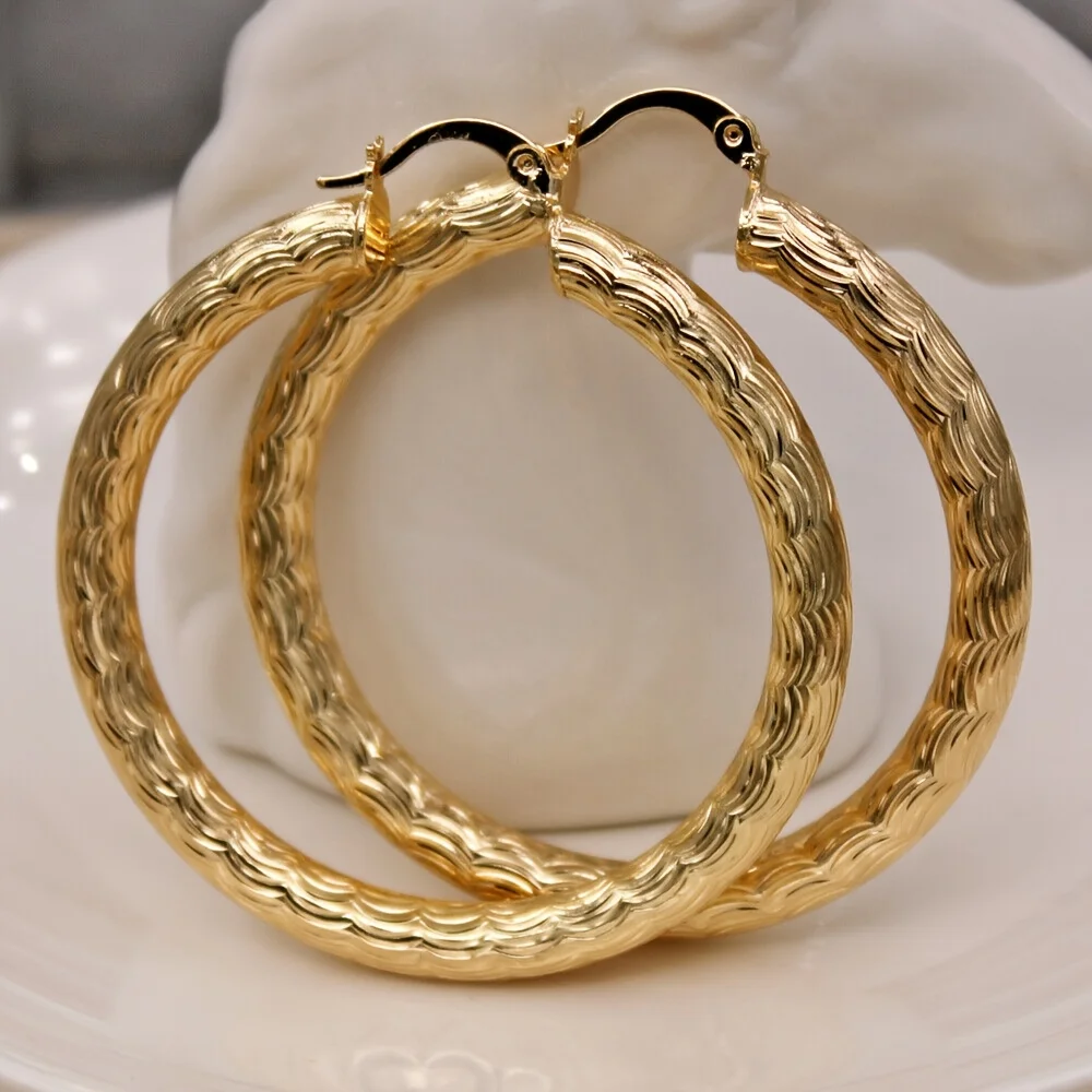 New Women's Ring Gold Plated Wave Pattern Earrings Round Earrings Luxury Jewelry Wedding Anniversary Gift