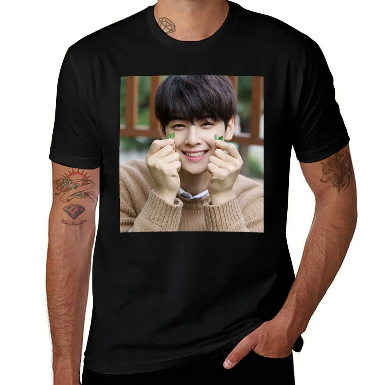

Cha Eun Woo T-Shirt for a boy cheap stuff aesthetic clothes cotton t shirt men