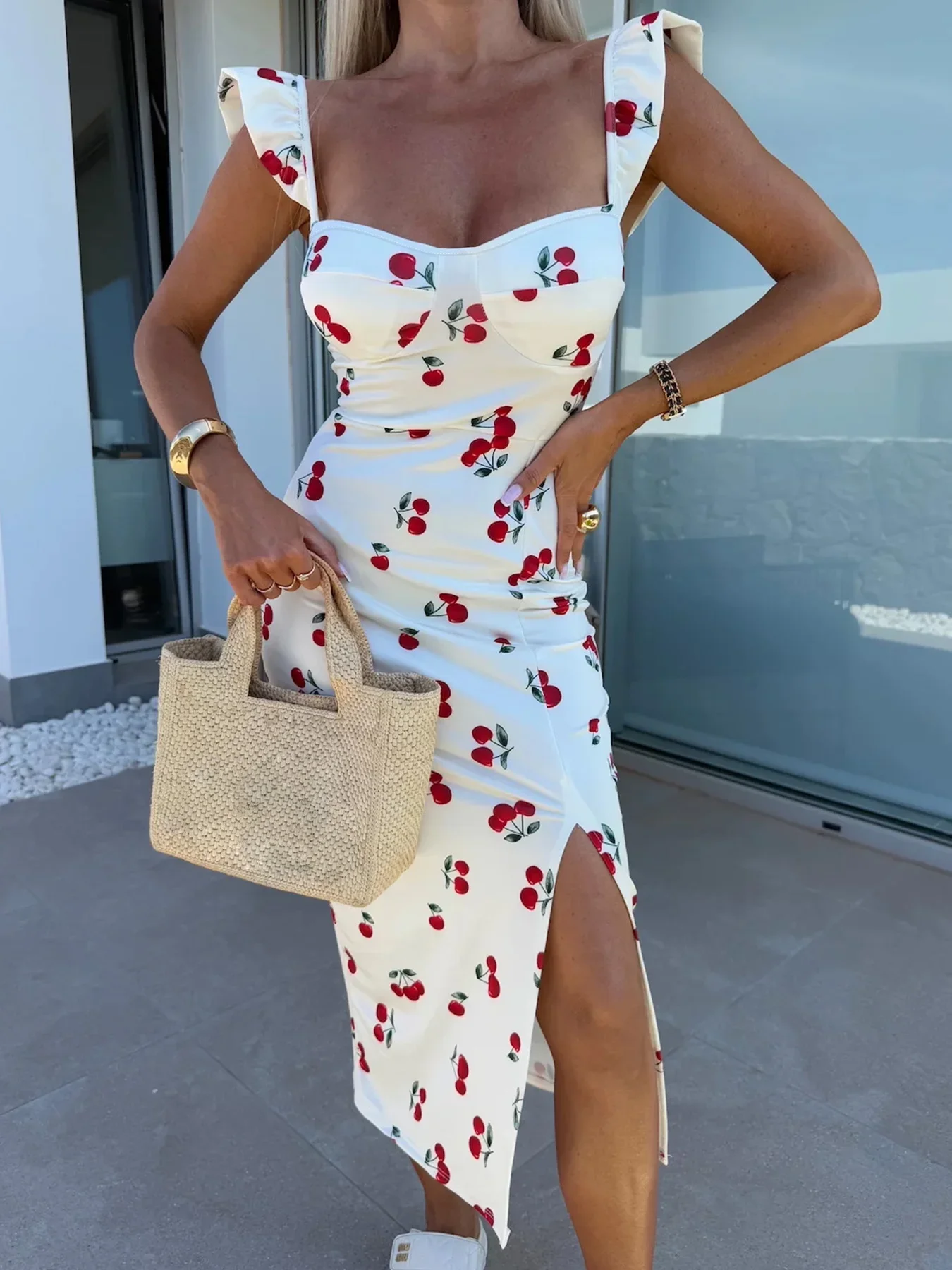 Verano europeo y americano nuevo diseño elegante vestido de mujer de longitud media con tirantes de flores francesas