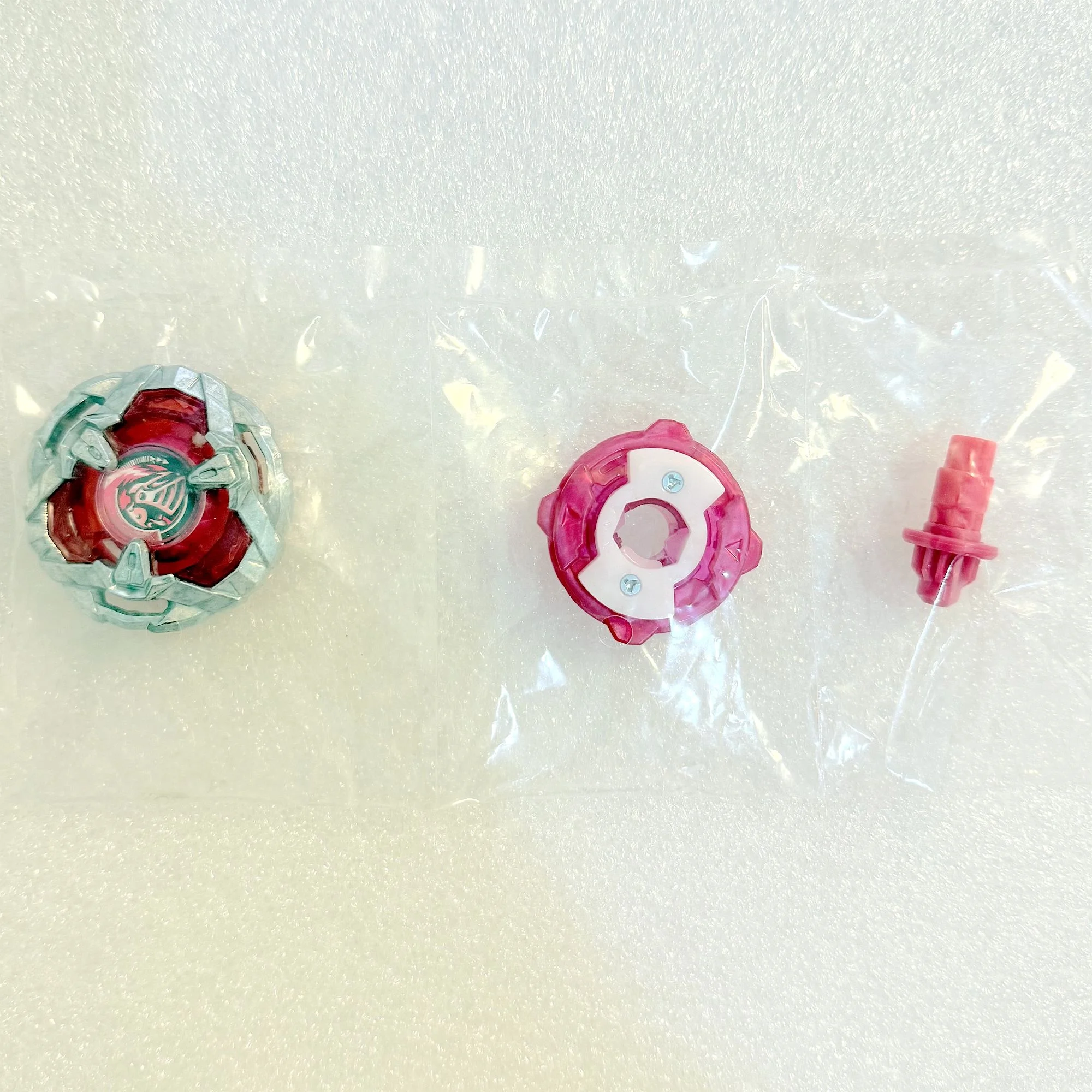 

TOUPIE BEYS BX-08:KNIGHT SHIELD 4-80T NO BOX