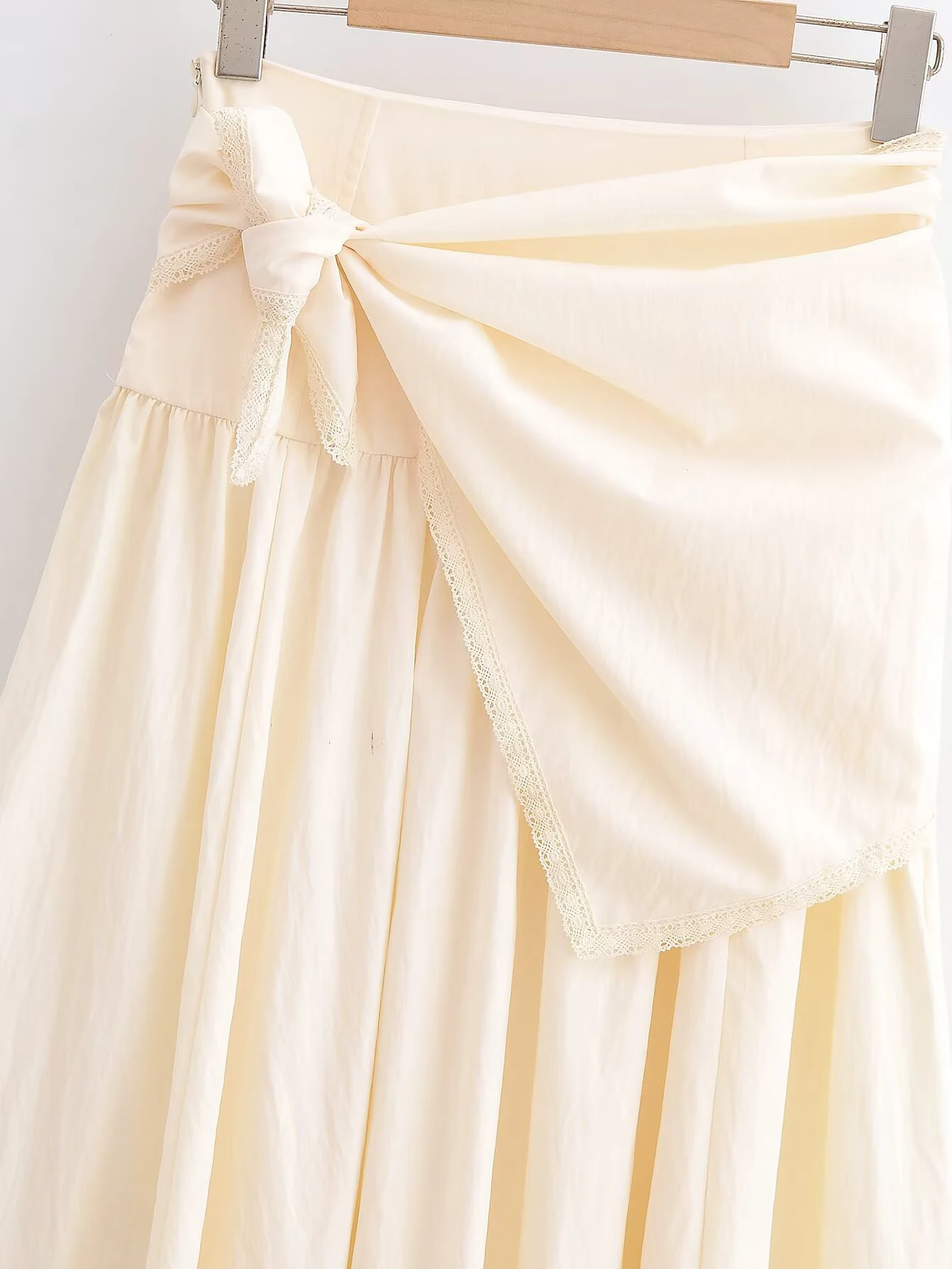 Thumbnail 4 - #44 Discounted Knee-Length Skirts Worth Buying
