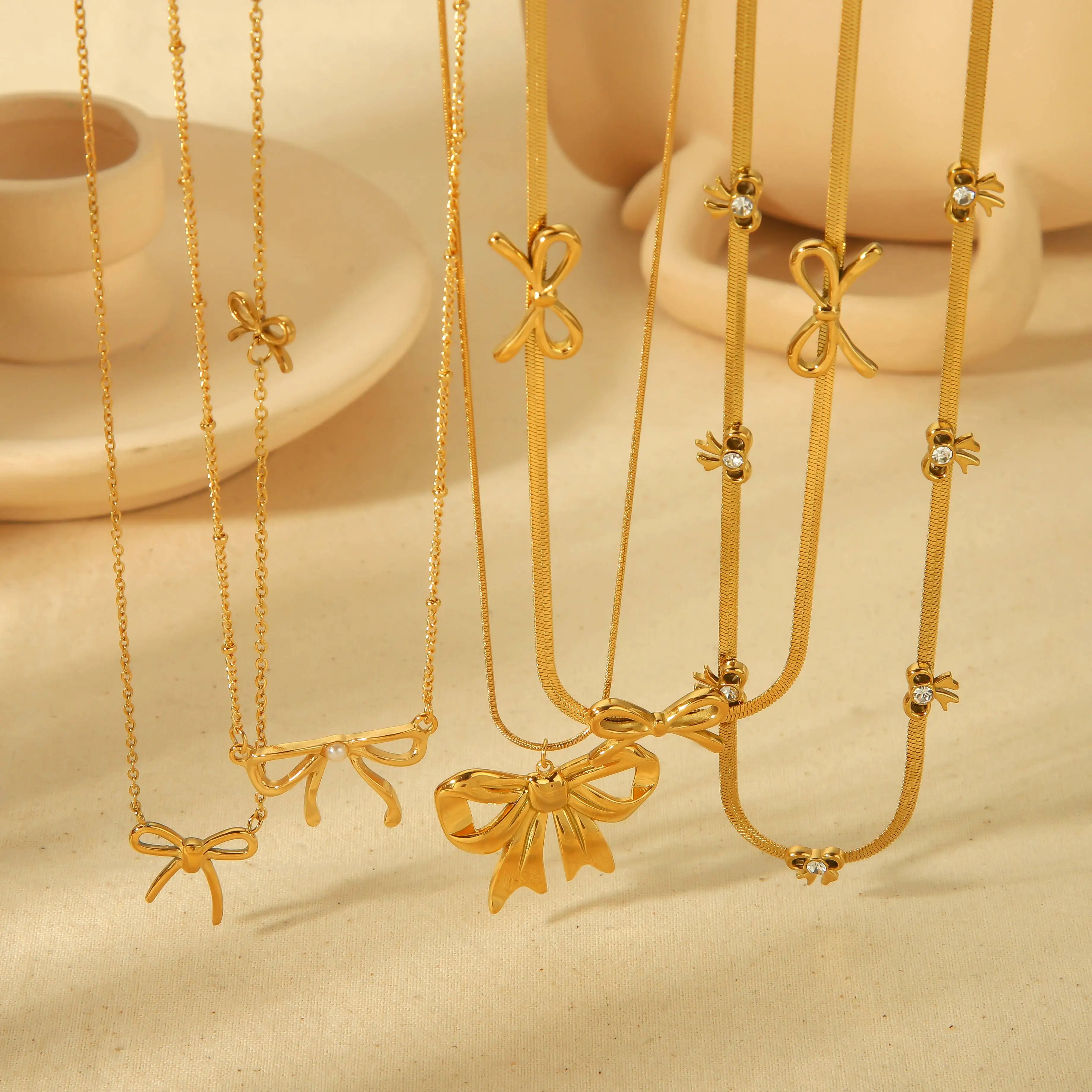 Fashion Dainty 18k Gold Plated Waterproof Pearl Bow Pendant Necklace Stainless Steel Snake Chain Necklace for Women Gifts