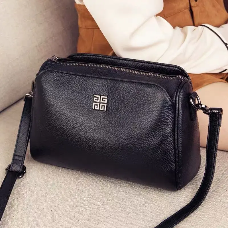 Leisure square bag, women's armpit bag, 2024 new fashionable and versatile genuine leather shoulder crossbody bag, women's bag