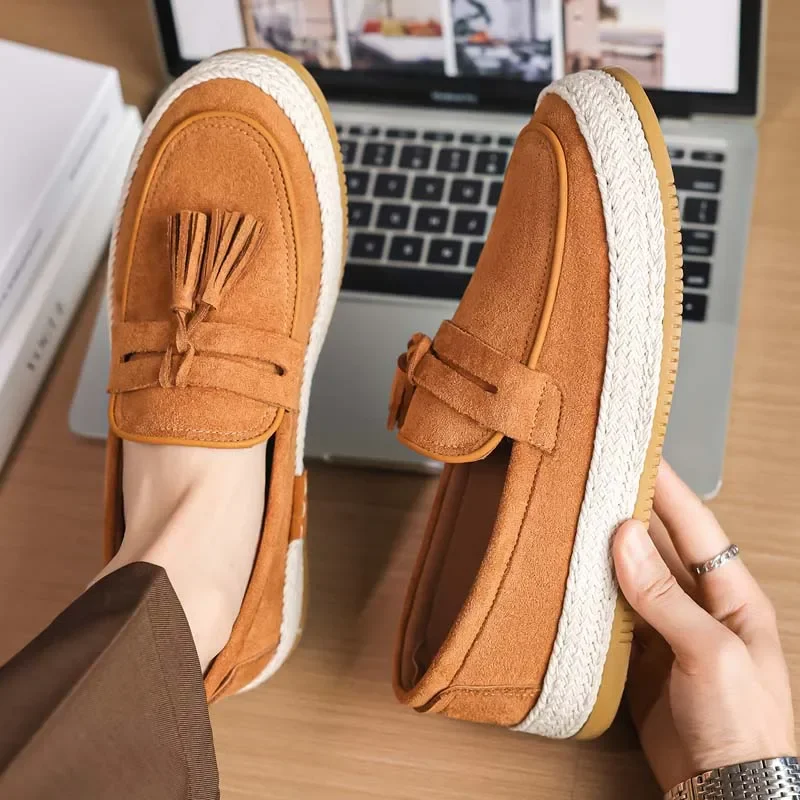 Fashion Tassels Designer Loafers For Men Moccasins Comfortable Slip on Men's Casual Shoes Breathable Flat Shoes Man Lazy Shoes