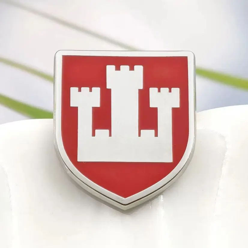 House Redfort Enamel Pin G-Game of Thrones Inspired Brooches A Song of Ice and Fire Shield Crest Silver Castle Lapel Badges Game