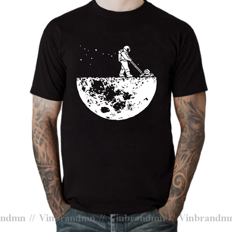 Lunar Cleaner T shirt men Funny Digging The Moon The Walking Astronaut Print T Shirts Casual tshirt male Space Dunking T-shirt