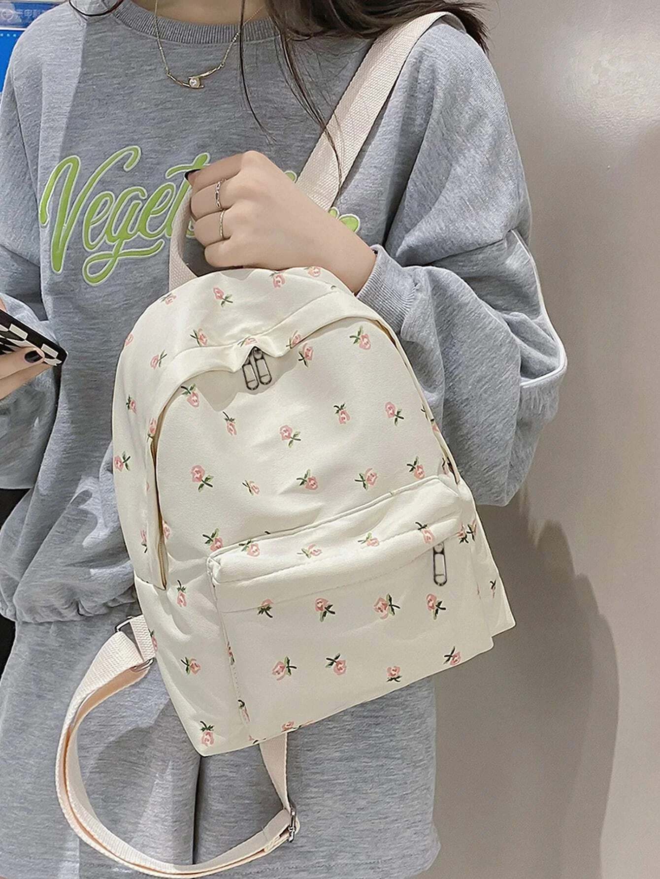 

Floral Graphic Classic Backpack School Bag - Perfect for Graduates, Teen Girls, College & High School Students - Outdoors Travel