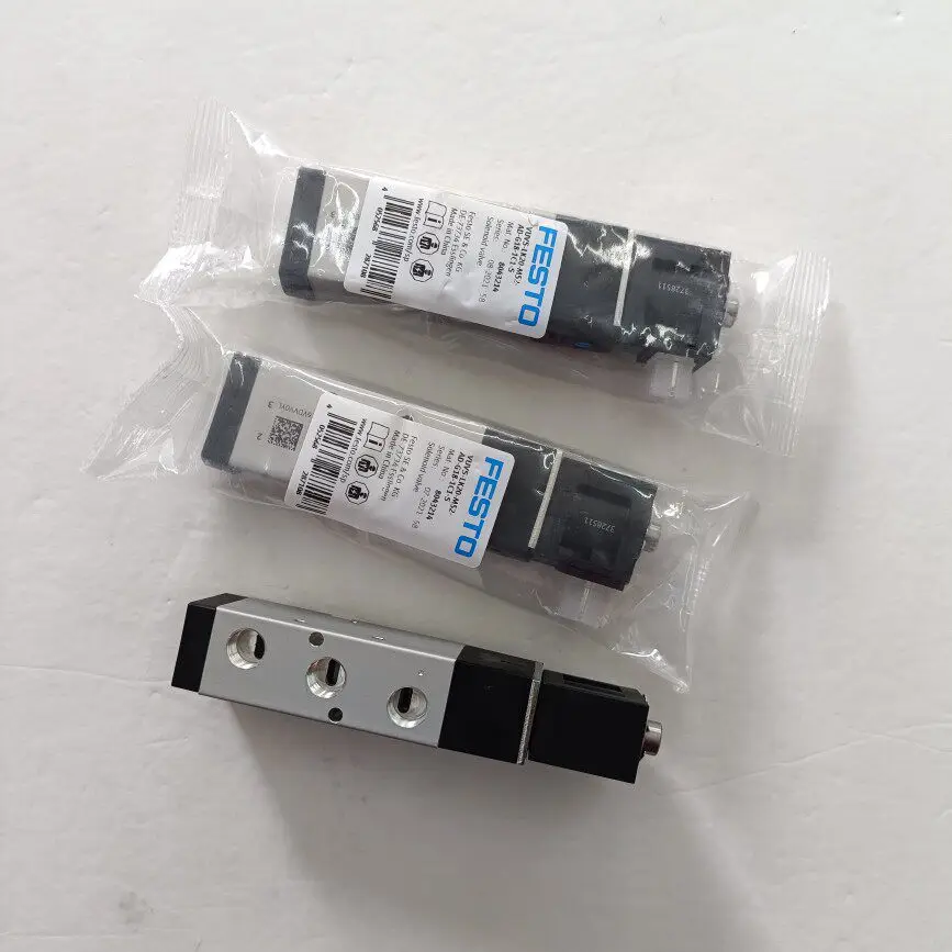 1pcs 100% Original FESTO VUVS-LK20-M52-AD-G18-1C1-S 8043214 Solenoid Valve
