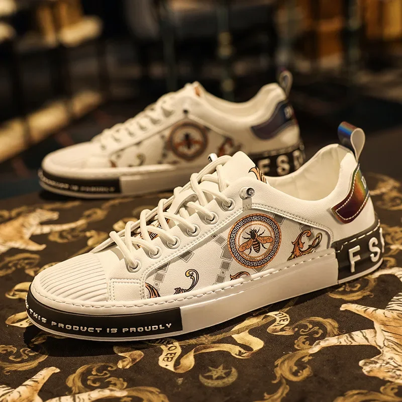 New Shoes for Men Leather Casual Shoes Trend Flowers Print Flat Skateboard Shoes Youth Street Cool Sneakers