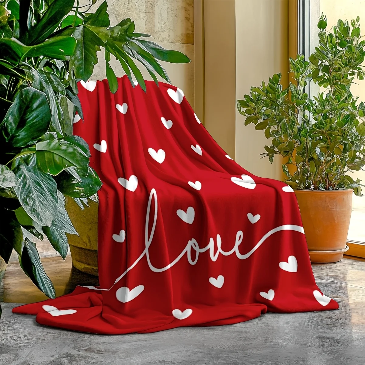 

1pc Cozy Love - Themed Heart Blanket, Warm Plush Blanket with Romantic Vibe, Ideal for Valentine's Day Surprises, Christmas