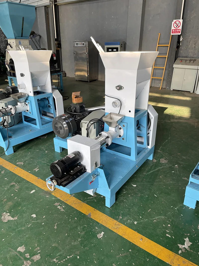 Factory Supply Floating Fish Feed Extruding Machine Animal Puffed Feed Pelleting Making Machine for Sale