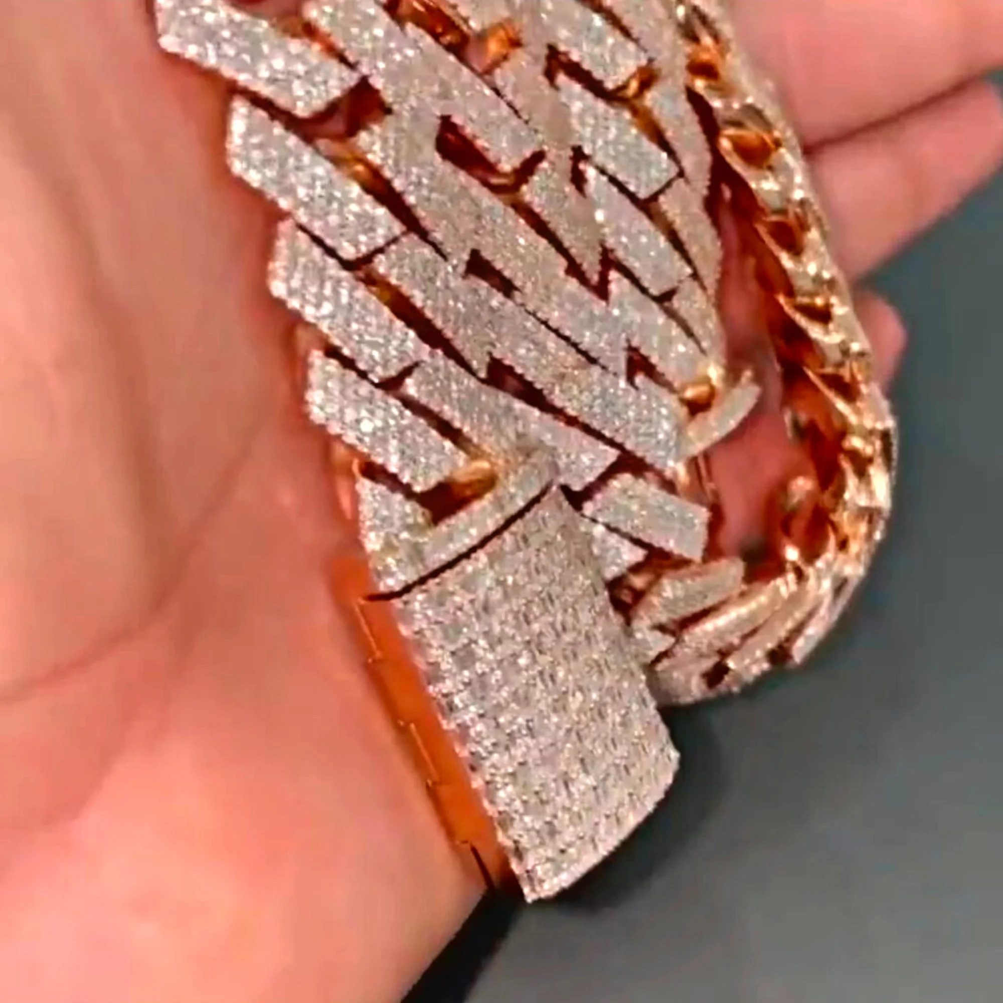 Quality Customized .High Iced Jewelz 22mm Cuban Link Moissanite Chain 925 Sterling Silver Rose Gold D VVS Hip Hop Style