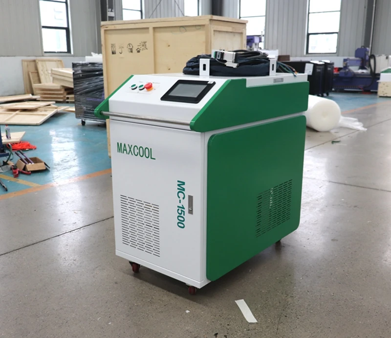 

Ручной лазерный аппарат для удаления ржавчины, лазерная чистящая машина для удаления слоя окисления, высокая мощность, 3000 Вт, непрерывное лазерное средство для удаления краски