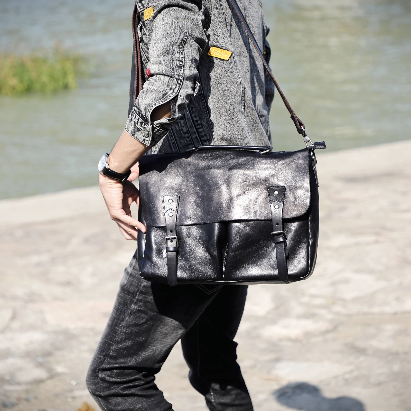 Echtleder Herren-Aktentasche 15 Zoll Laptop-Tasche Einfache Rindsleder-Umhängetasche Pflanzlich gegerbtes Leder Modischer Casual-Stil – Detail 6