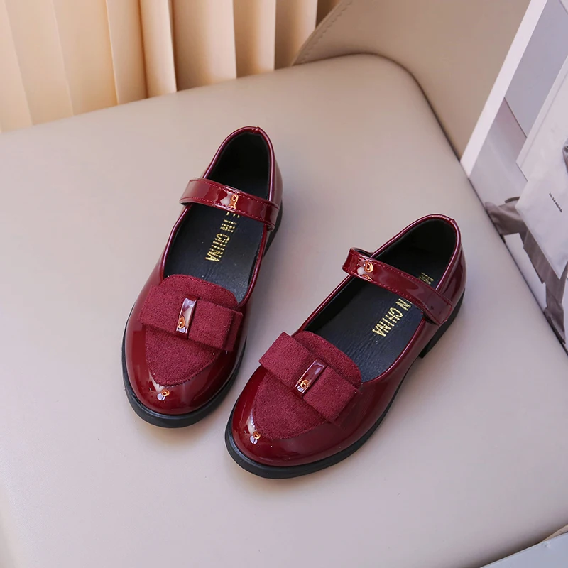 Dziewczęce skórzane buty Księżniczka Sukienka Buty dla dzieci Duże dziewczyny Casual Student Flats 2025 Wiosna/Jesień Nowy styl Słodkie z muszką