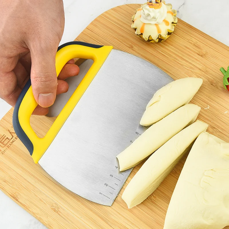 Stainless Steel Baking Dough Cutter with Scale Multifunctional Cake Spatula Bread Cream Scraper Kitchen Thickened Butter Knife