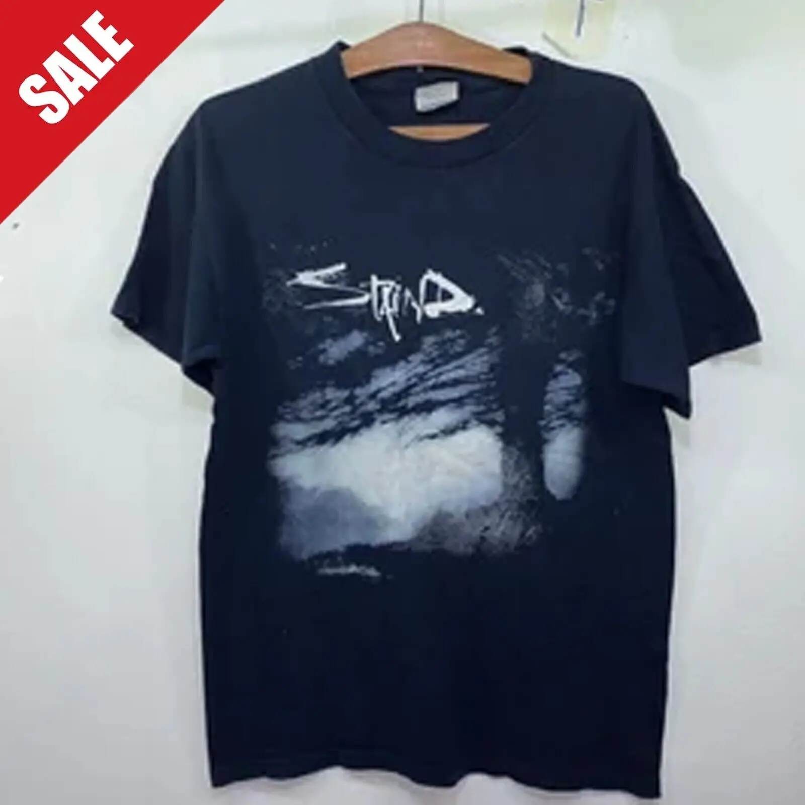 

Vintage Staind The American Rock Band Break The Cycle t-shirt