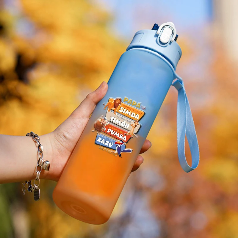 

750ml Mufasa Lion King Water Cup Boy Kawaii Anime Figure Water Bottle Cartoon Gradient Large Capacity Leak Proof Drinking Kettle