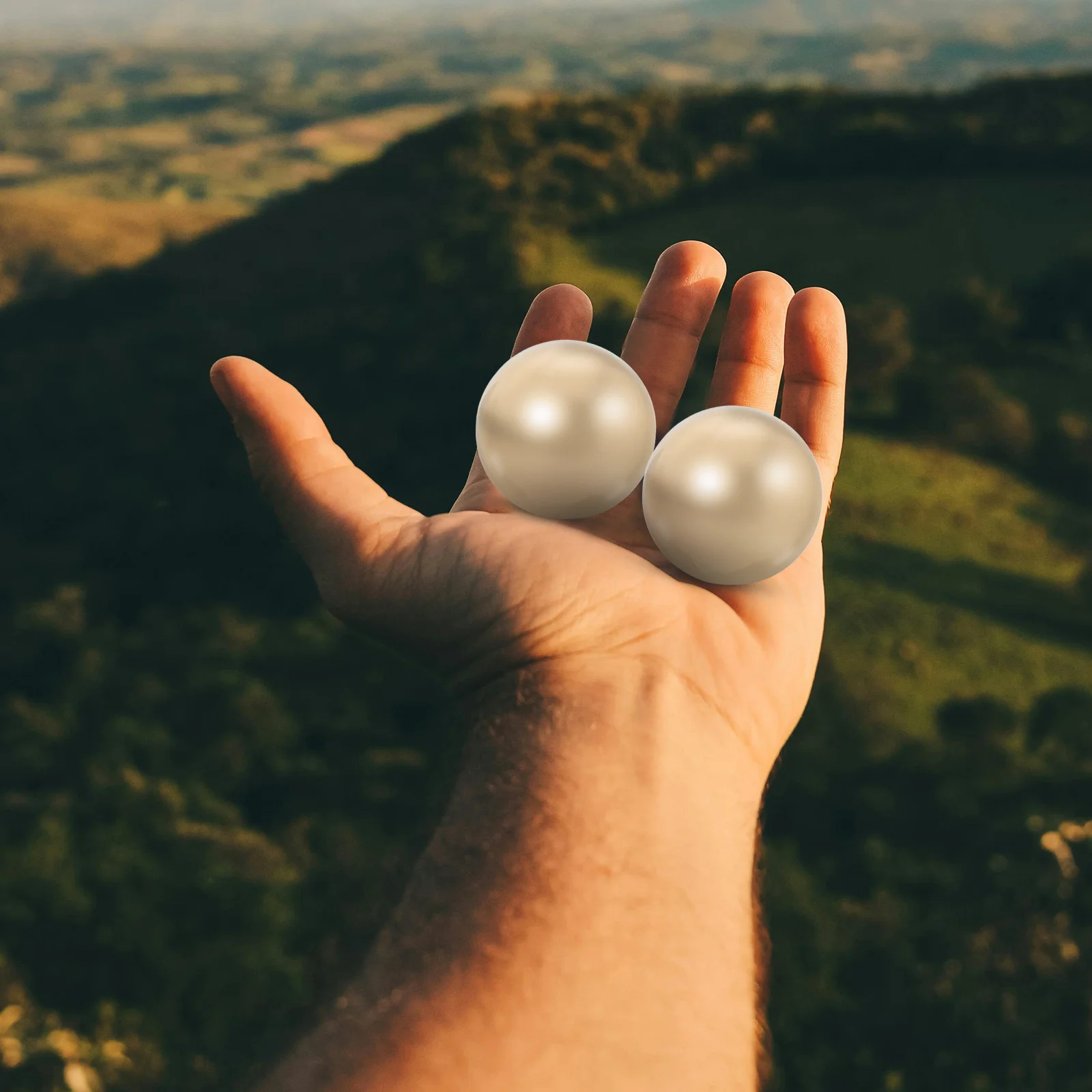 

2Pcs Brass Exercise Balls Solid Hand Massager Therapy Metal Baoding Fitness Training Portable Massage Small Rolling Decorative