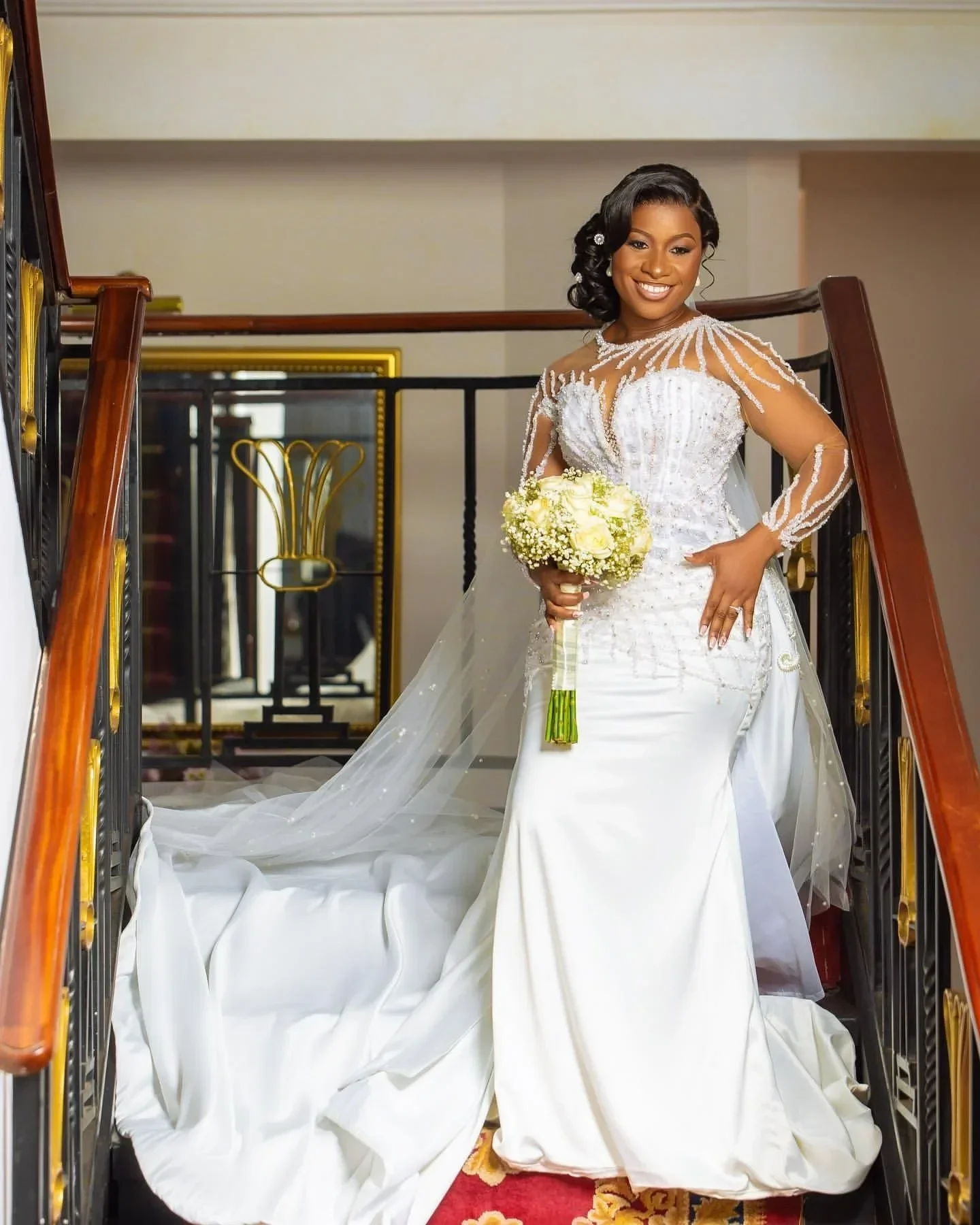 

Customized Sheer Neck Shinny Beads Wedding Dress For Bride African Buttons Back Long Sleeves Mermaid Country Bridal Gown