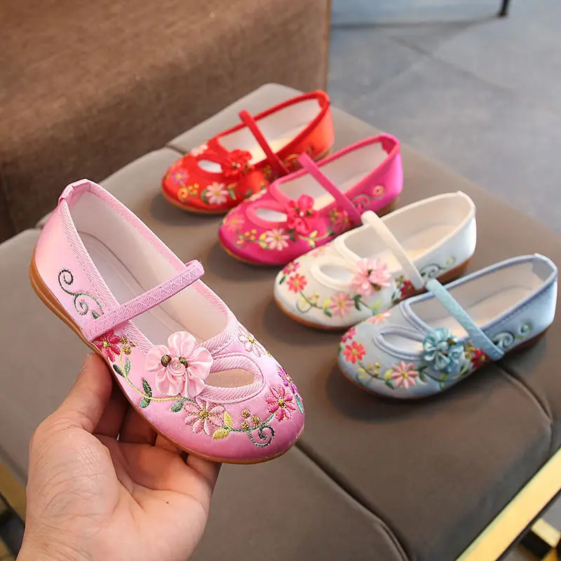 Chinese Style Girls Embroidered Shoes for Kids Flower Floral HanFu Shoes Children Soft Rubber Traditional Cloth Shoes