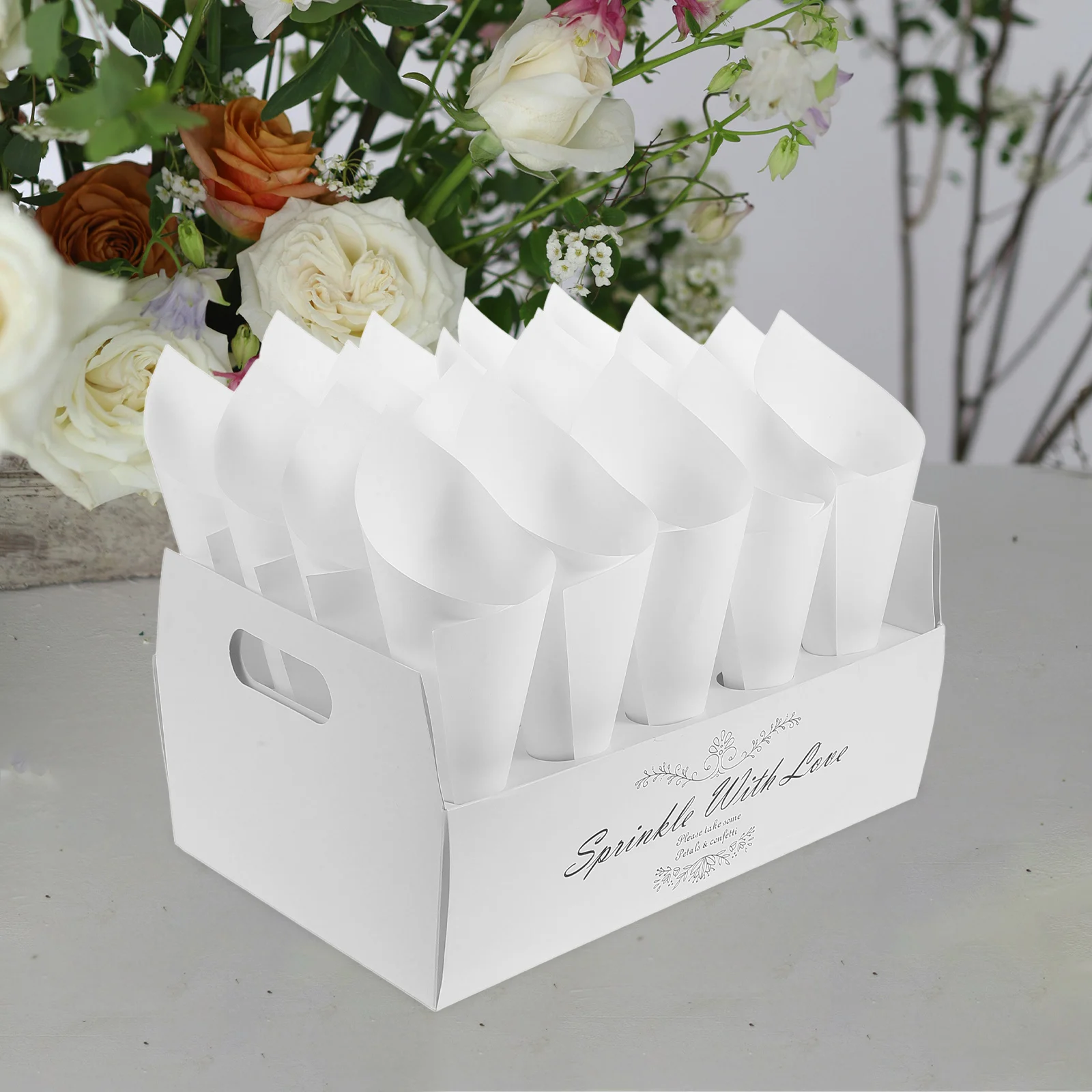 

1 set Wedding Confetti Tray Flower Petal Cones Paper Holder Craft Decorative Classic Parties Rose Fillable Cone Shaped Trays
