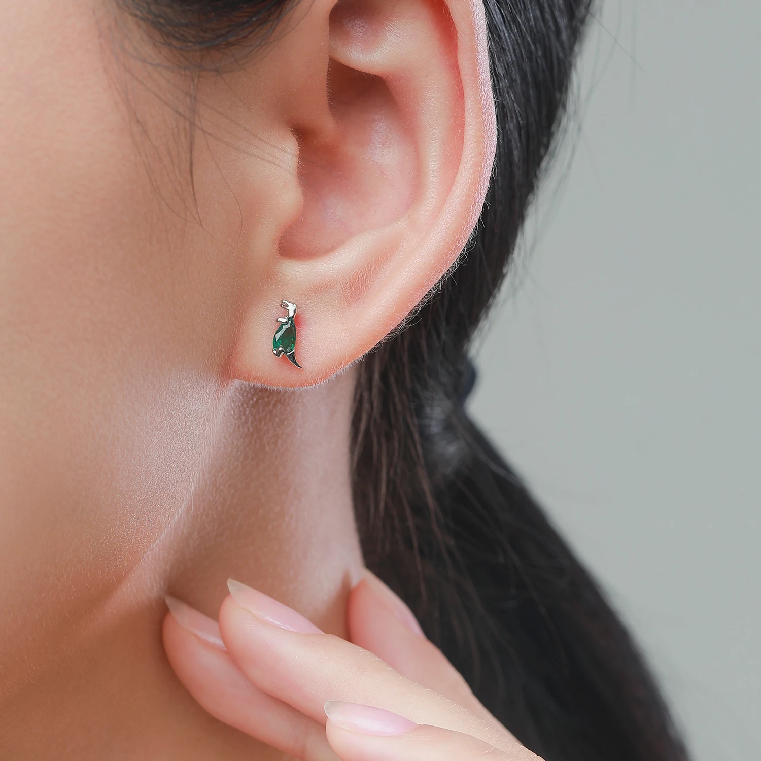 Modian New Pure 925 Sterling Silver Cute Crystal Tyrannosaurus Stud Earrings For Women Girls Gold Tiny Dinosaur Cute Jewelry