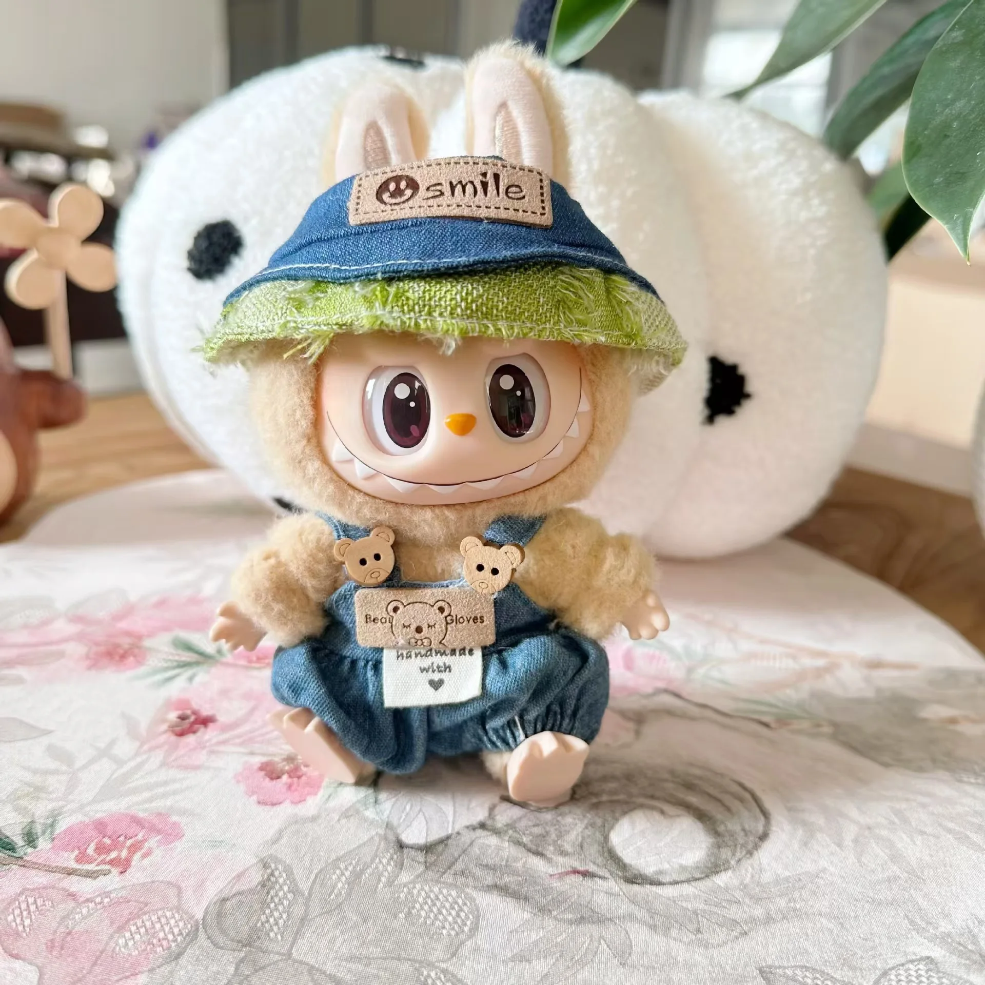 17 ซม.Labubu II กางเกง Idol ตุ๊กตานั่งน่ารัก Mini Plush ตุ๊กตาเสื้อผ้าชุดเสื้อผ้าอุปกรณ์เสริมสําหรับเกาหลี Kpop Exo