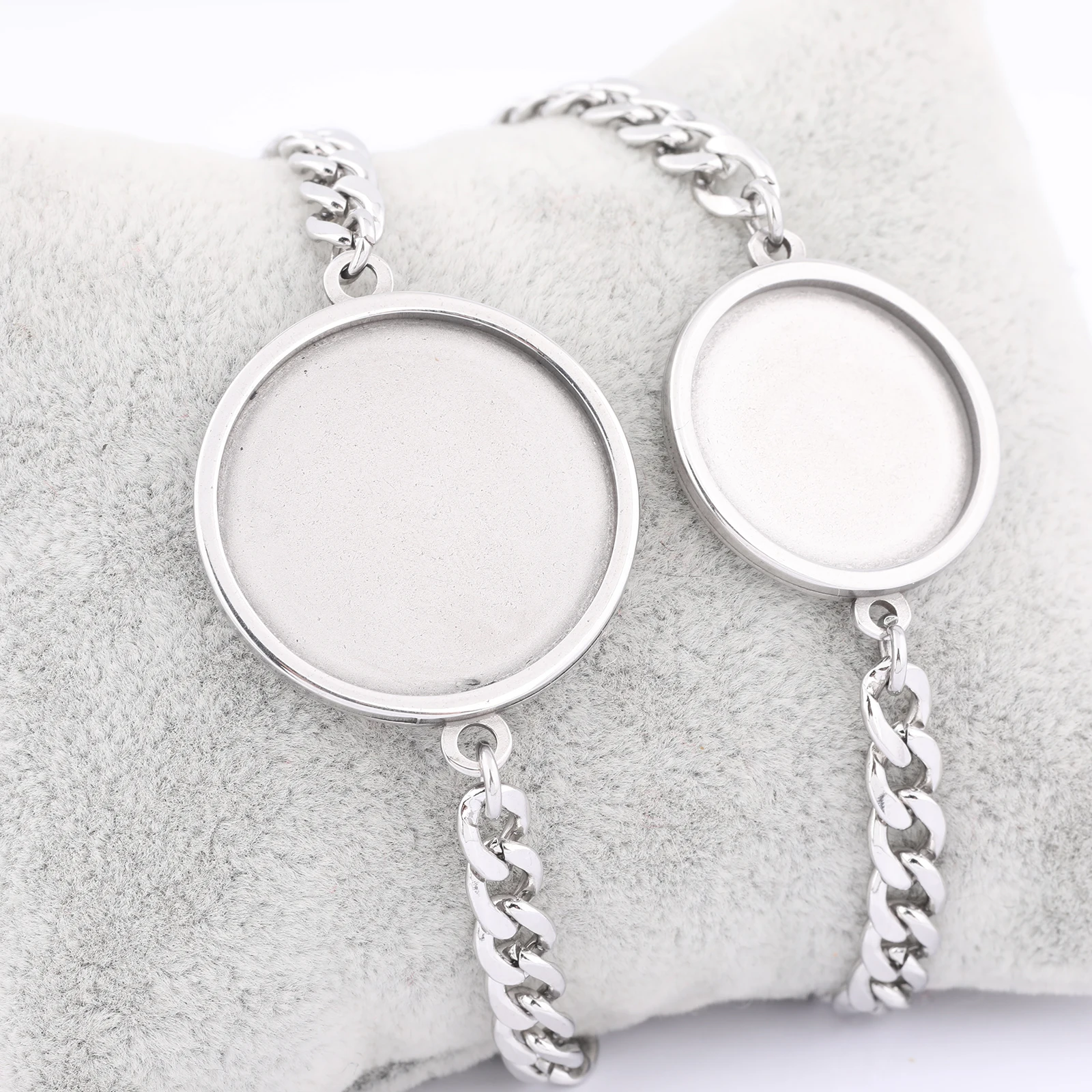 

2pcs Stainless Steel 5mm Wide Chain Bracelet Base Blanks Fit 20mm 25mm Round Cabochon Bracelets Bezel Setting Trays Diy Findings