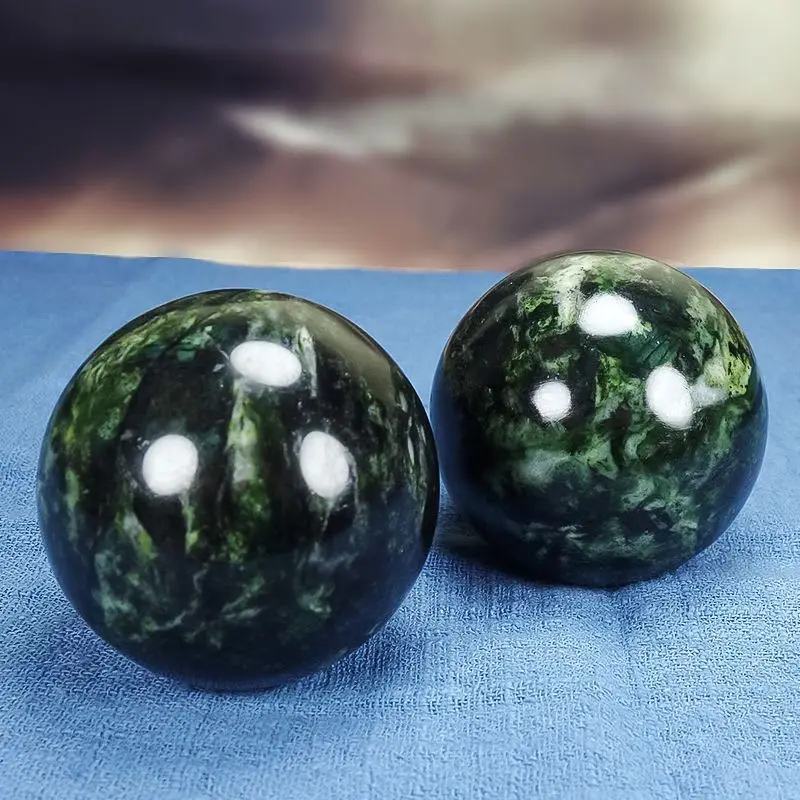 

Natural medicine king stone rough stone handball strong magnetic health care ball jade natural diameter 40mm/50mm pair