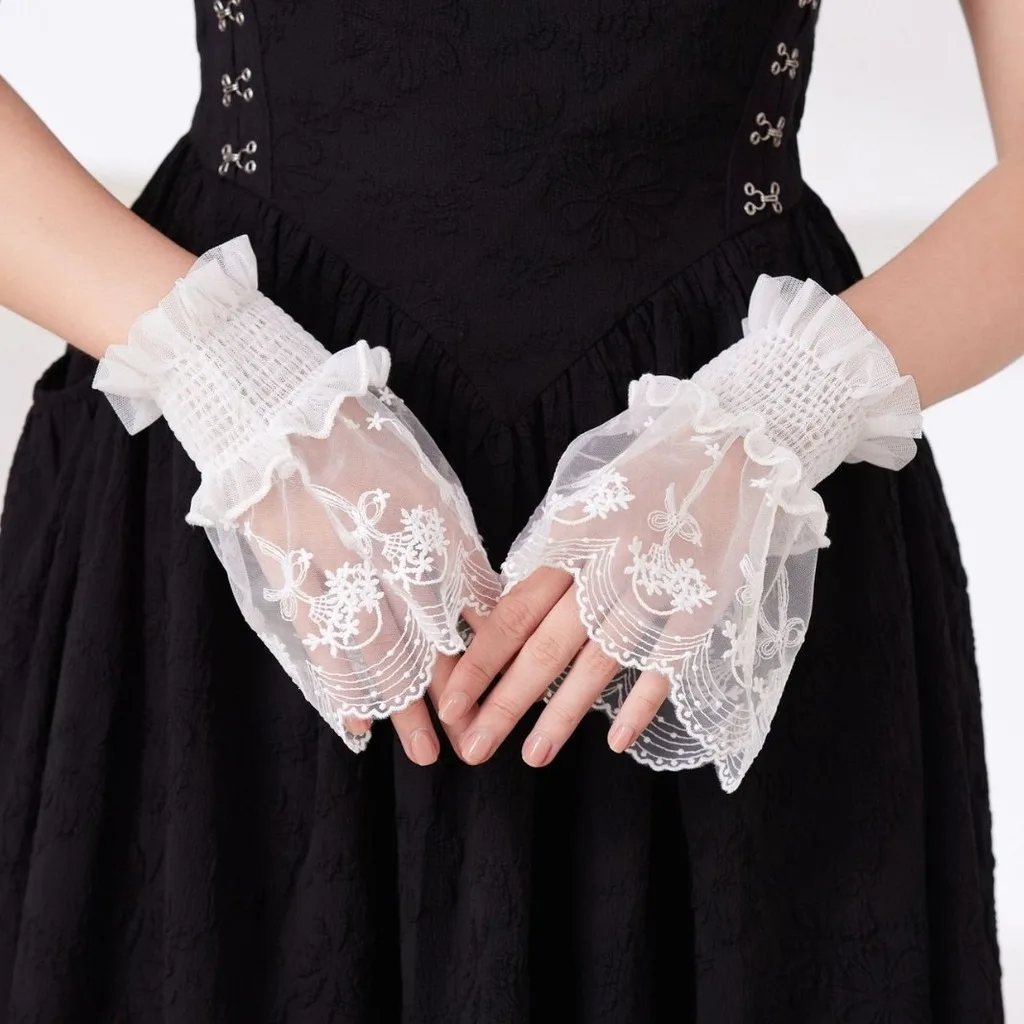 White Lace Cuffs Detachable Floral Embroidered Lace Fake Cuff Decorative Sweater Cuff Halloween Costume Cosplay Sewing Accessory